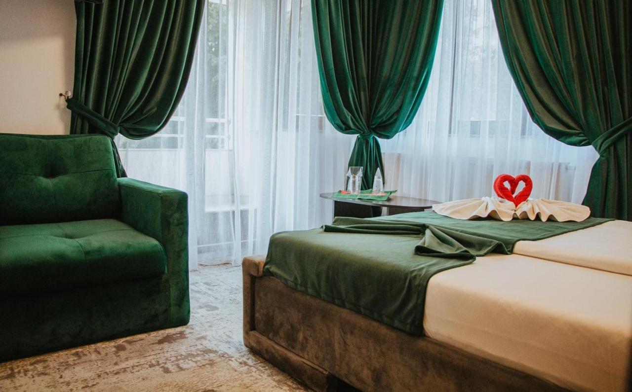 Hotel Vila Calimanel Vatra Dornei Exteriér fotografie
