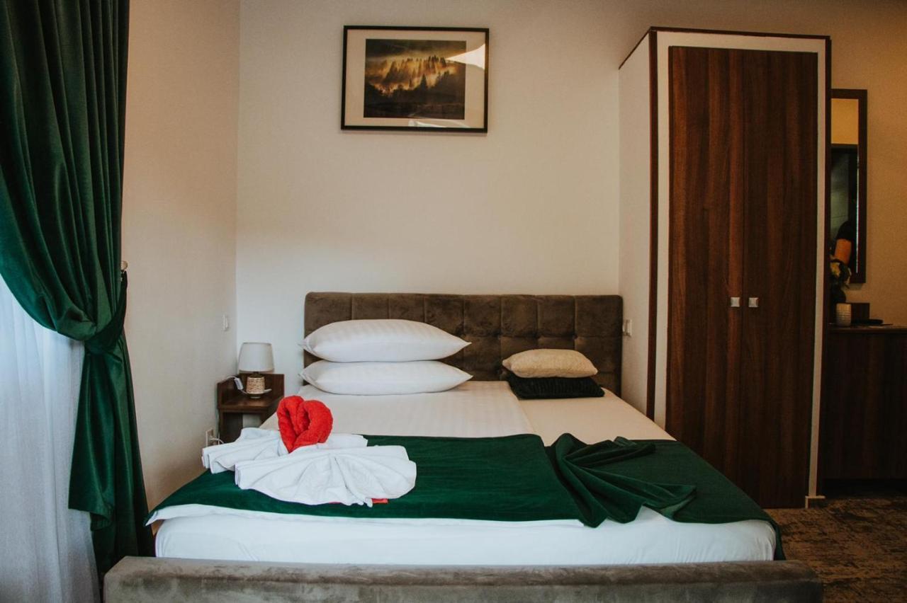 Hotel Vila Calimanel Vatra Dornei Exteriér fotografie
